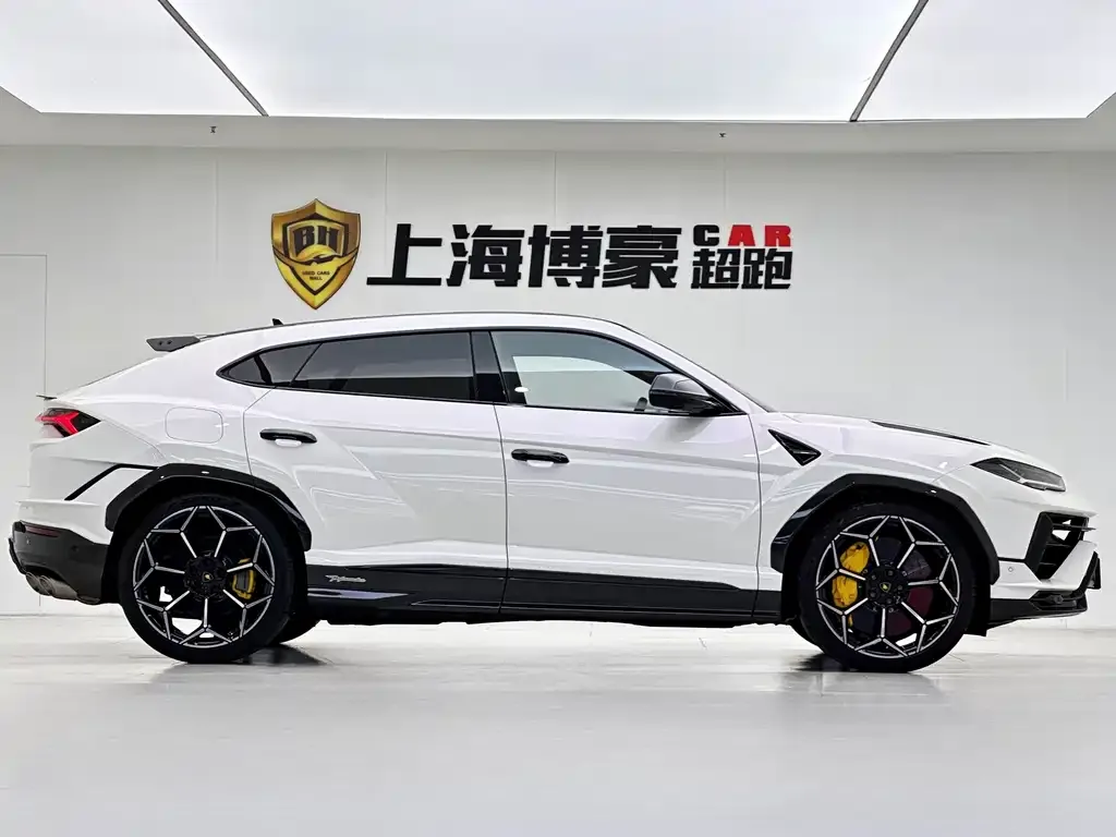 Lamborghini Urus — фото 3
