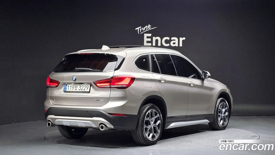 BMW X1 — фото 5
