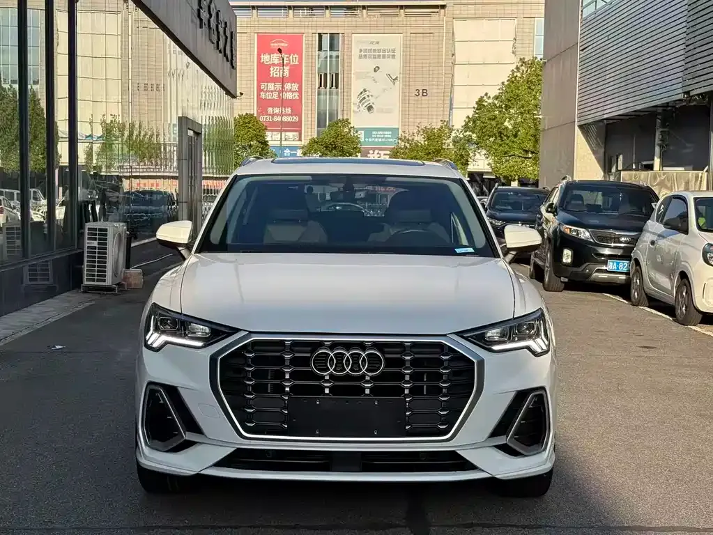 Audi Q3 — фото 6