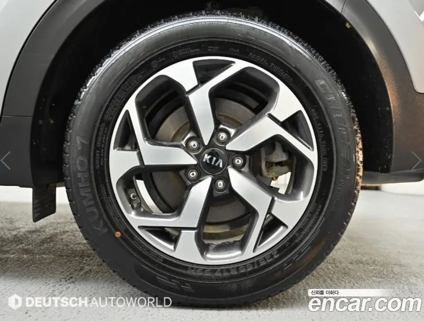 Kia Sportage — фото 7