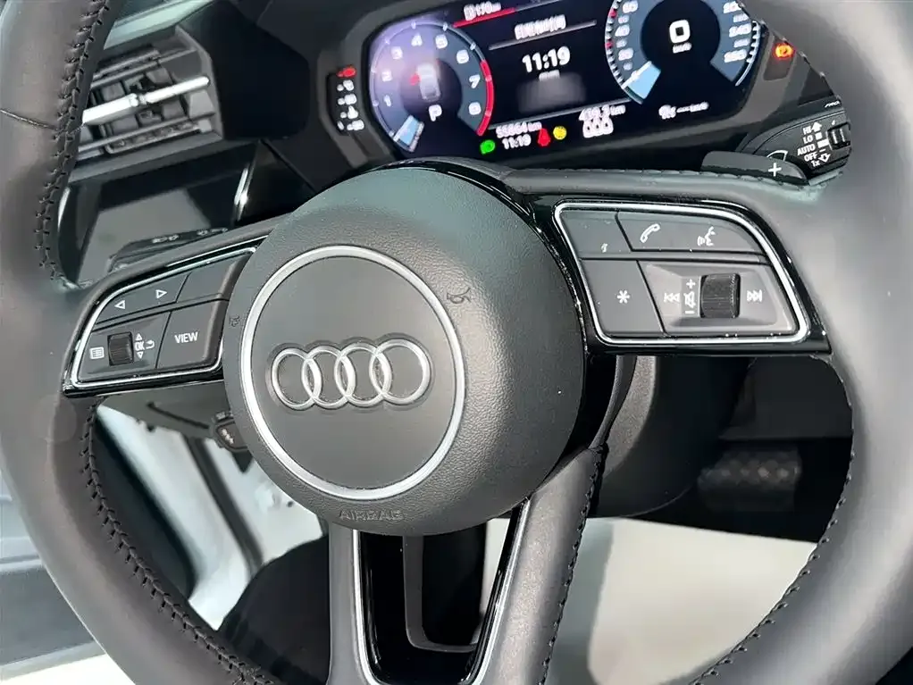 Audi A3 — фото 3