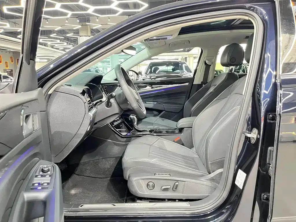 Volkswagen Passat — фото 6