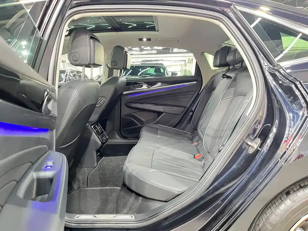 Volkswagen Passat — фото 5