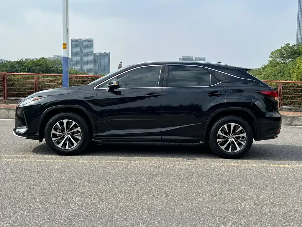 Lexus RX — фото 5