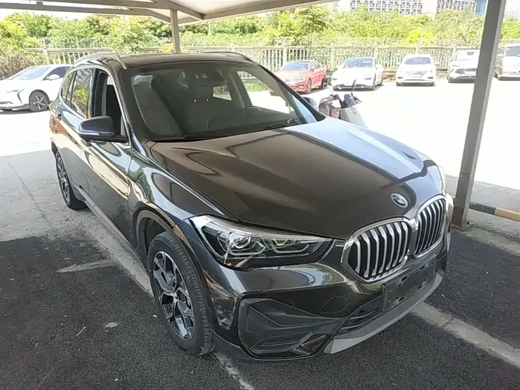 BMW X1 — фото 10