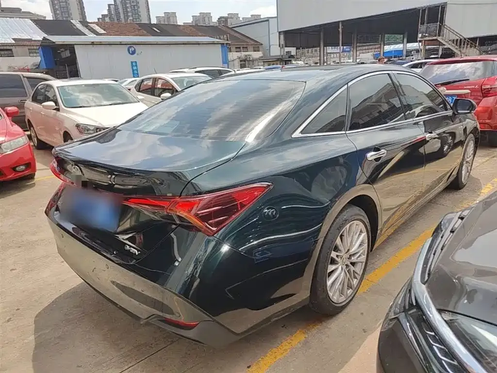 Toyota Avalon — фото 10