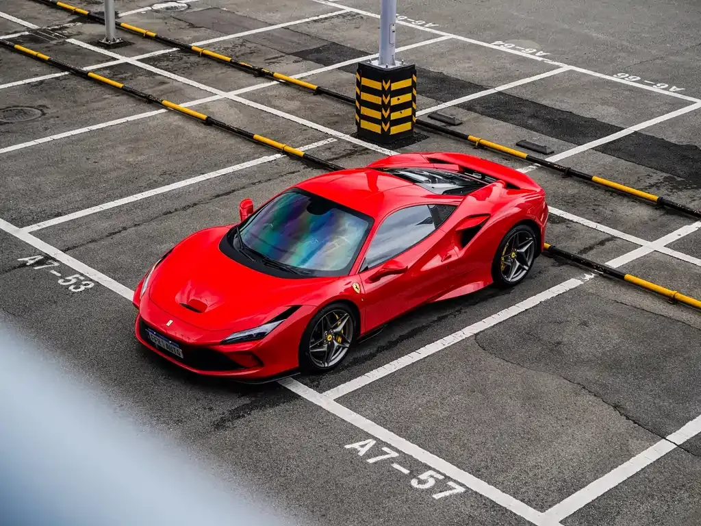 Ferrari F8 — фото 1