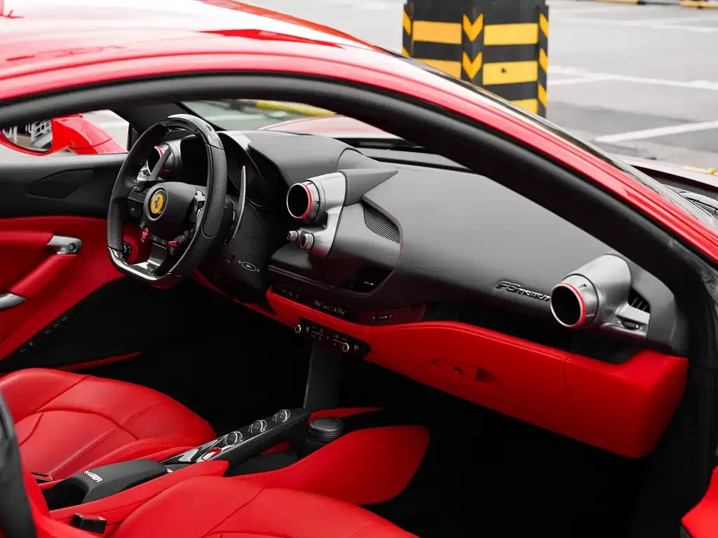 Ferrari F8 — фото 3