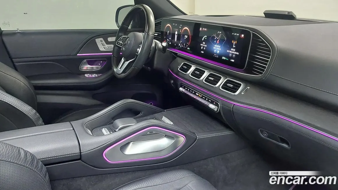 Mercedes-Benz GLS-Class — фото 10