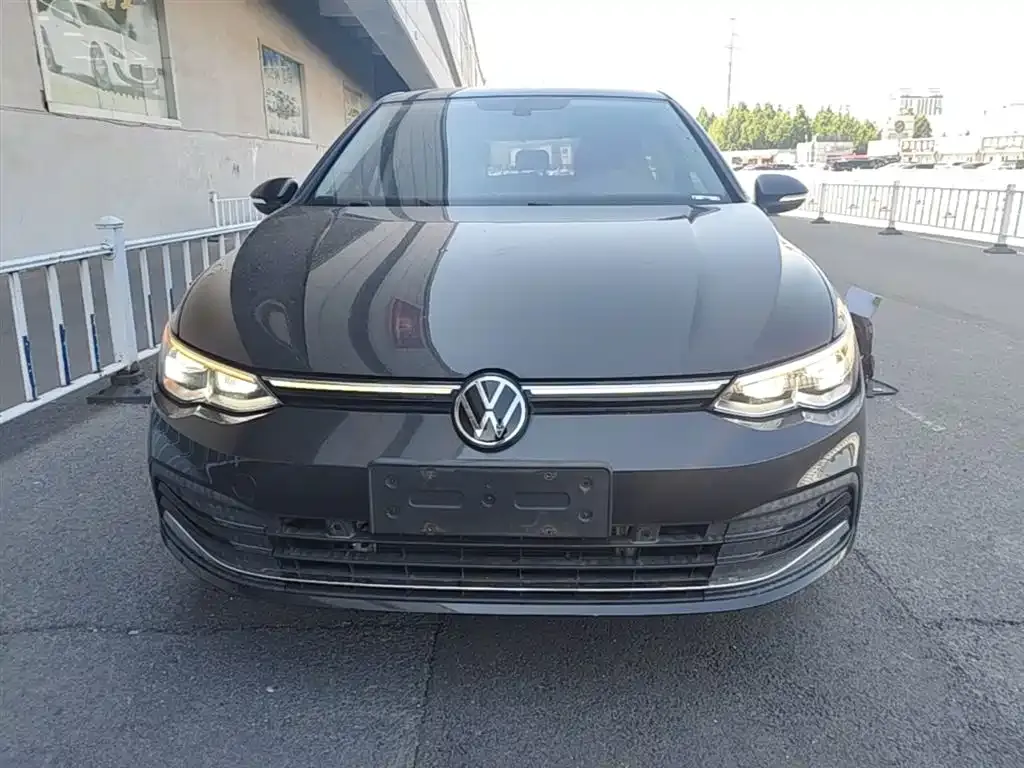 Volkswagen Golf 2021 из CN, фото 2