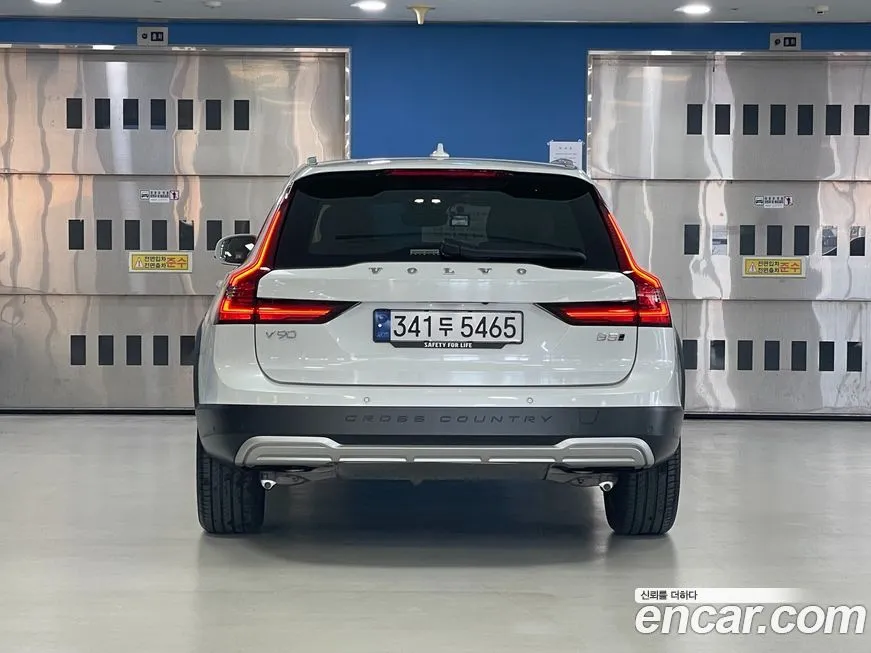 Volvo V90 2024 из KR, фото 6