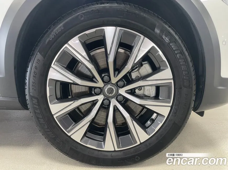 Volvo V90 2024 из KR, фото 4