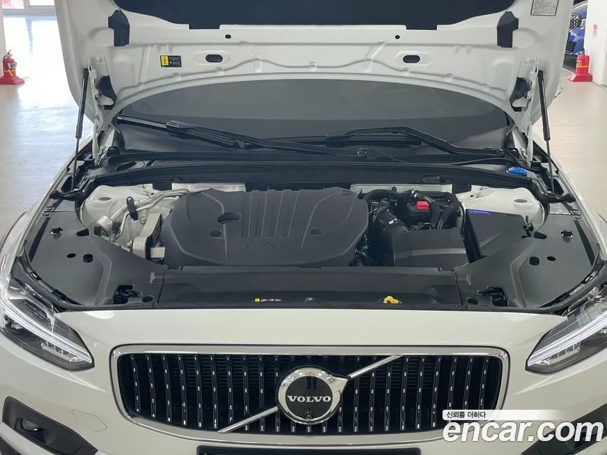 Volvo V90 2024 из KR, фото 8