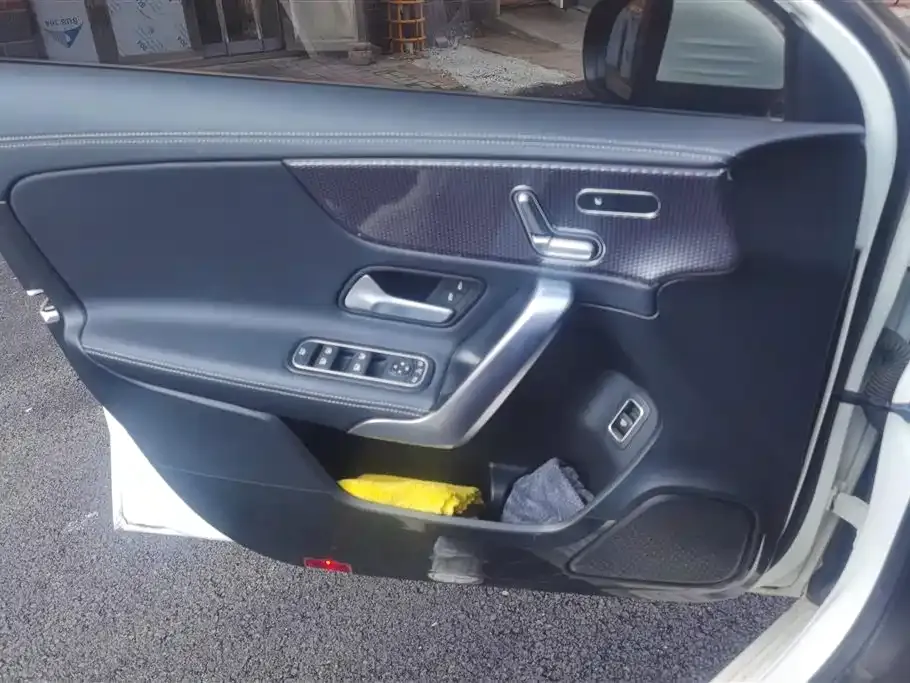 Mercedes-Benz A-Class 2023 из CN, фото 10