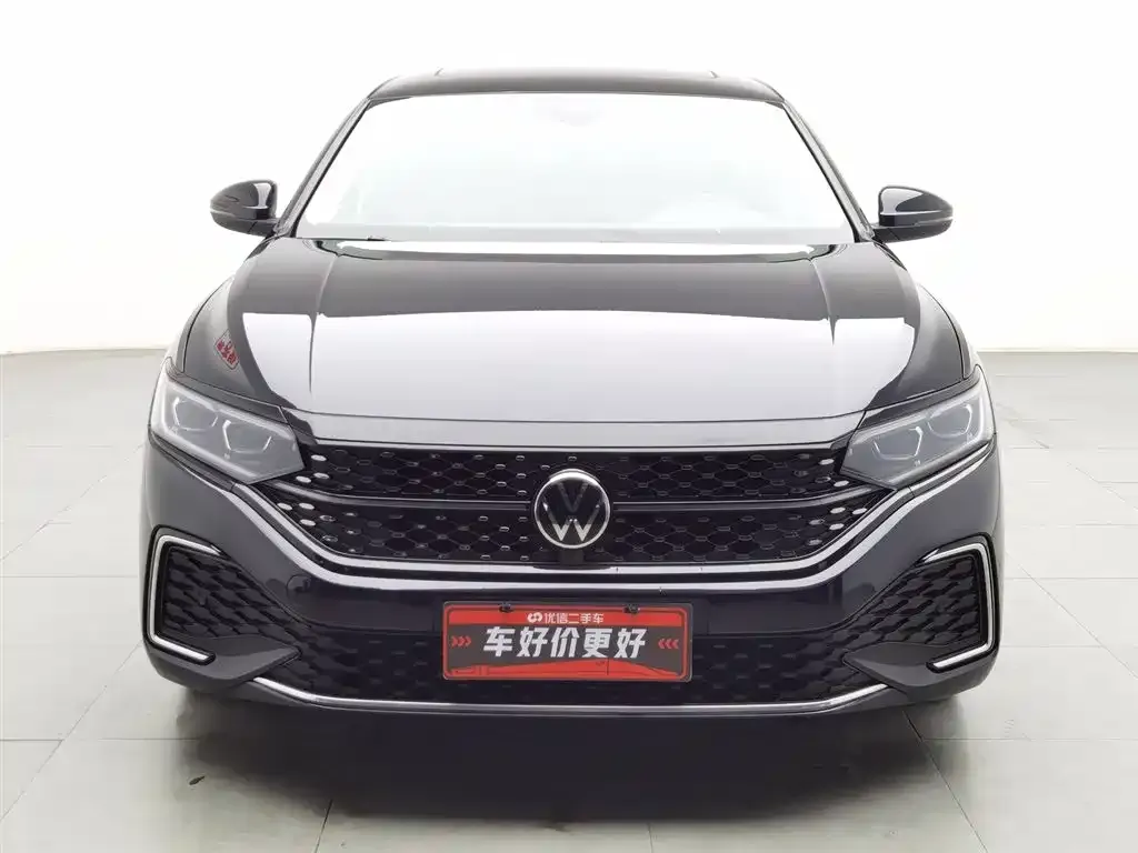 Volkswagen Passat — фото 6