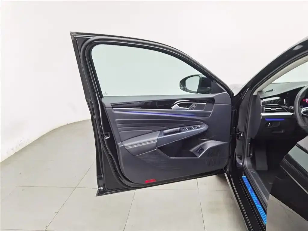 Volkswagen Passat — фото 3