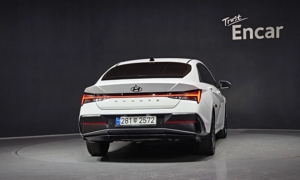 Hyundai AVANTE — фото 4