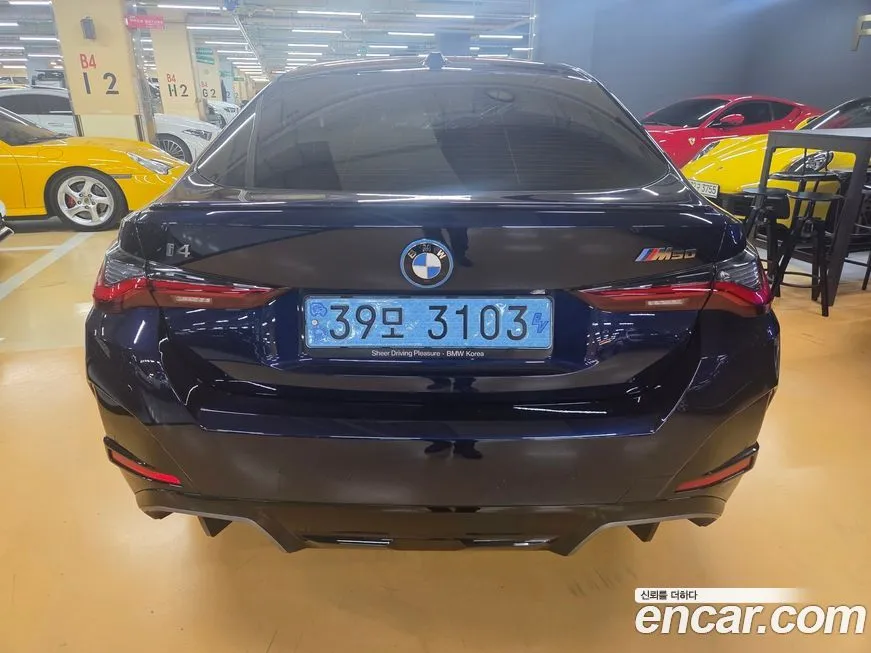BMW i4 2022 из KR, фото 6
