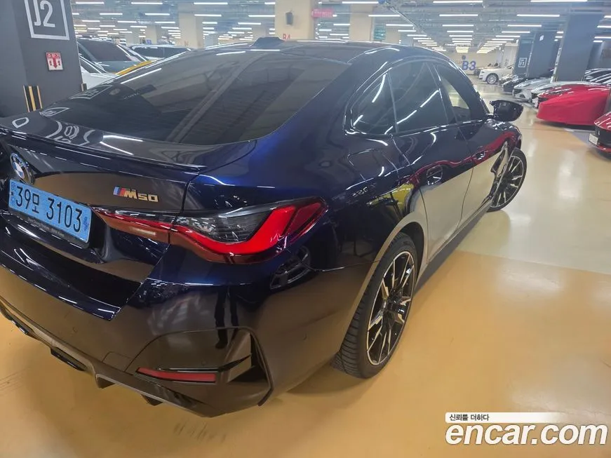 BMW i4 2022 из KR, фото 4