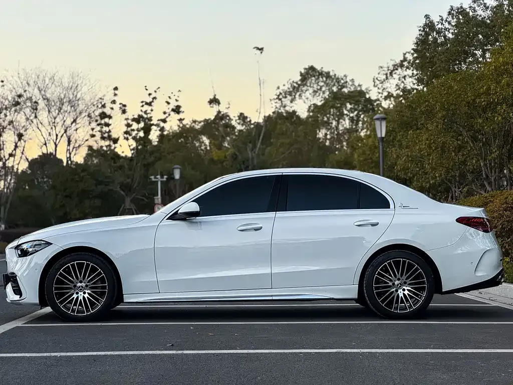 Mercedes-Benz C-Class — фото 10