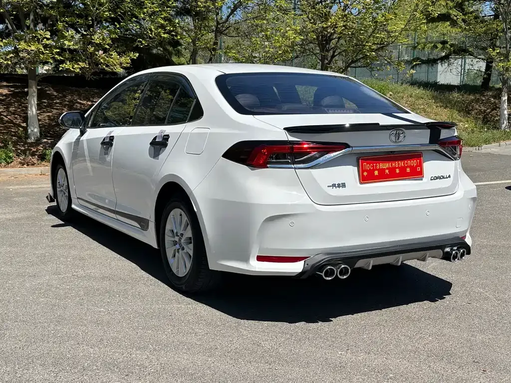 Toyota Corolla — фото 9