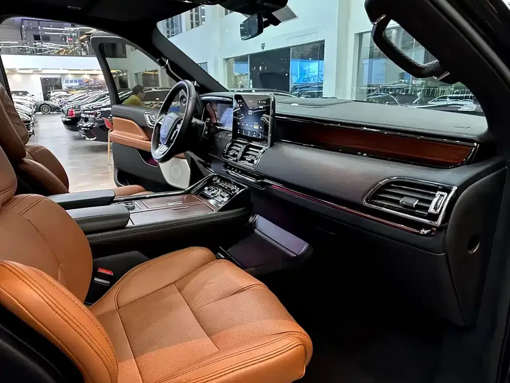 Lincoln Navigator 2022 из CN, фото 8