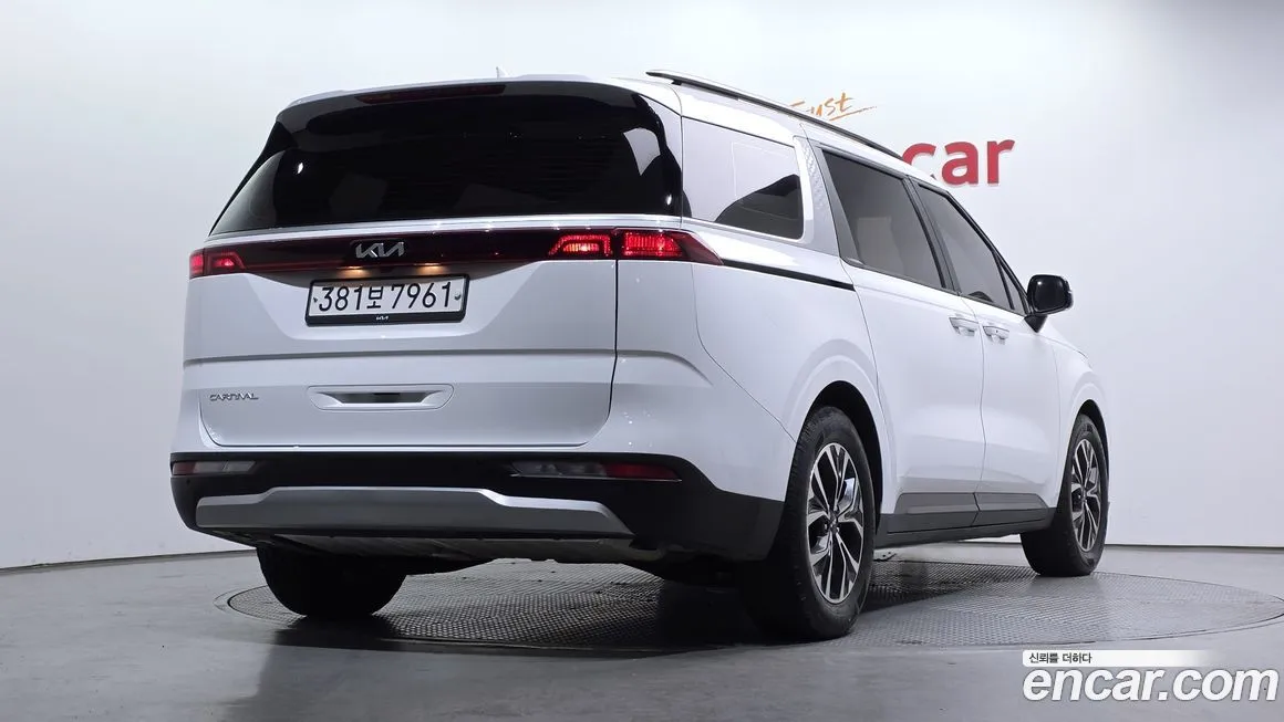 Kia Carnival 2023 из KR, фото 4