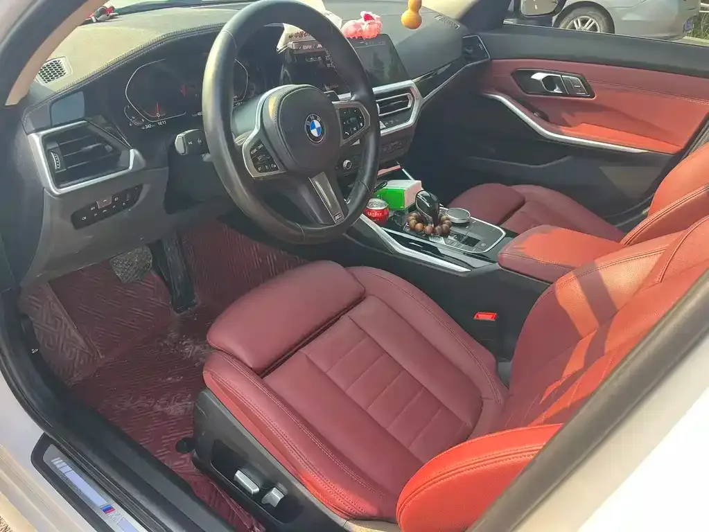 BMW 3 Series 2021 из CN, фото 2