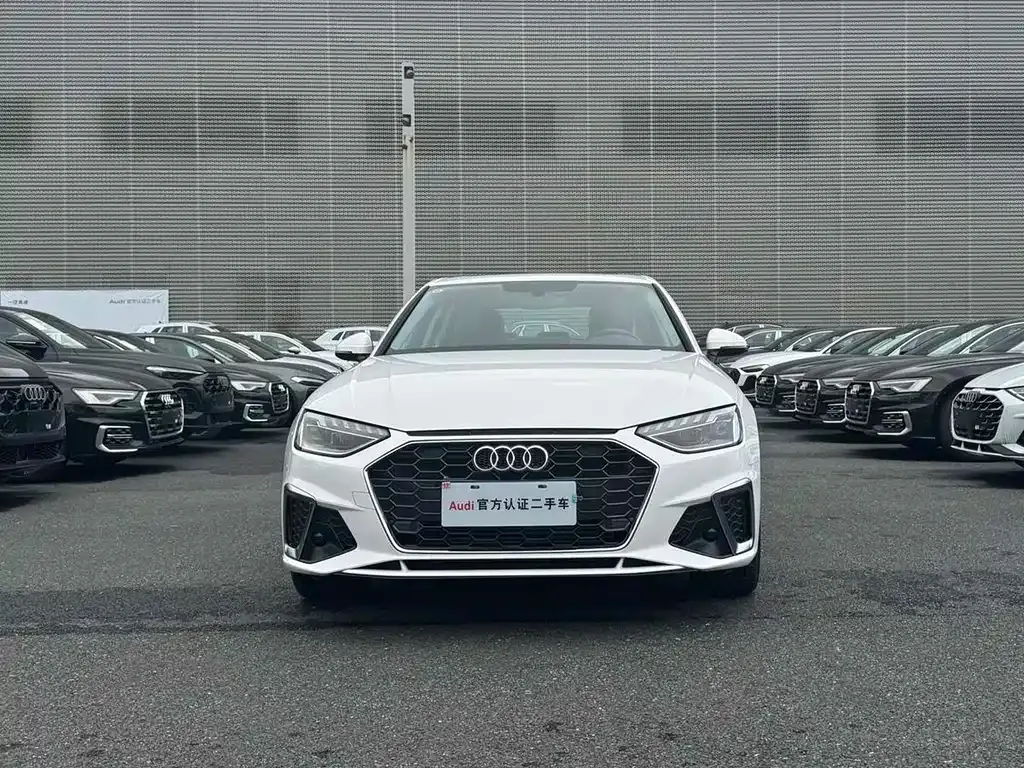 Audi A4L — фото 5