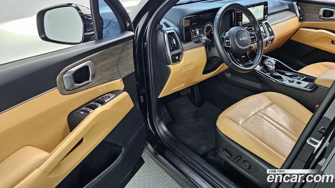 Kia Sorento — фото 7