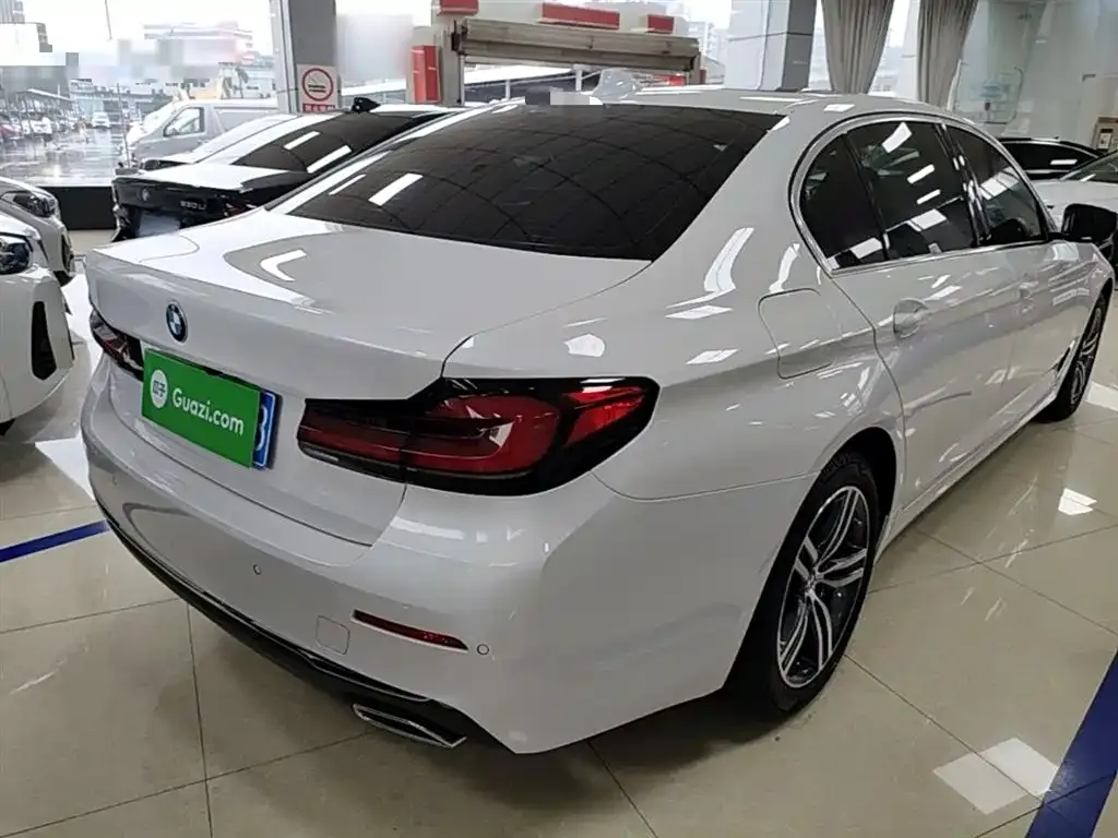 BMW 5 Series — фото 2