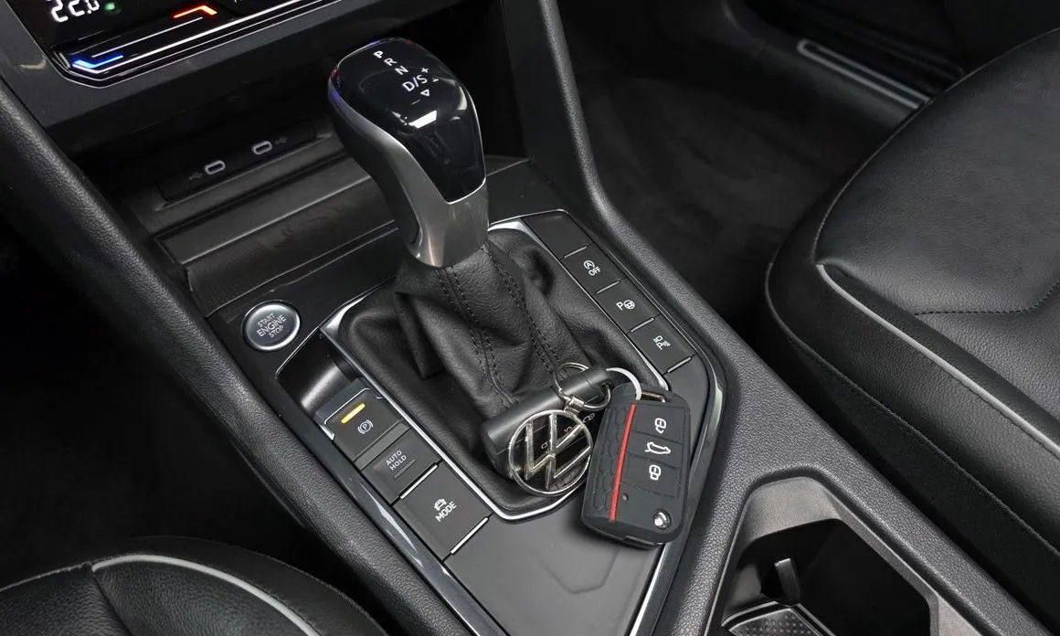 Volkswagen Tiguan — фото 5