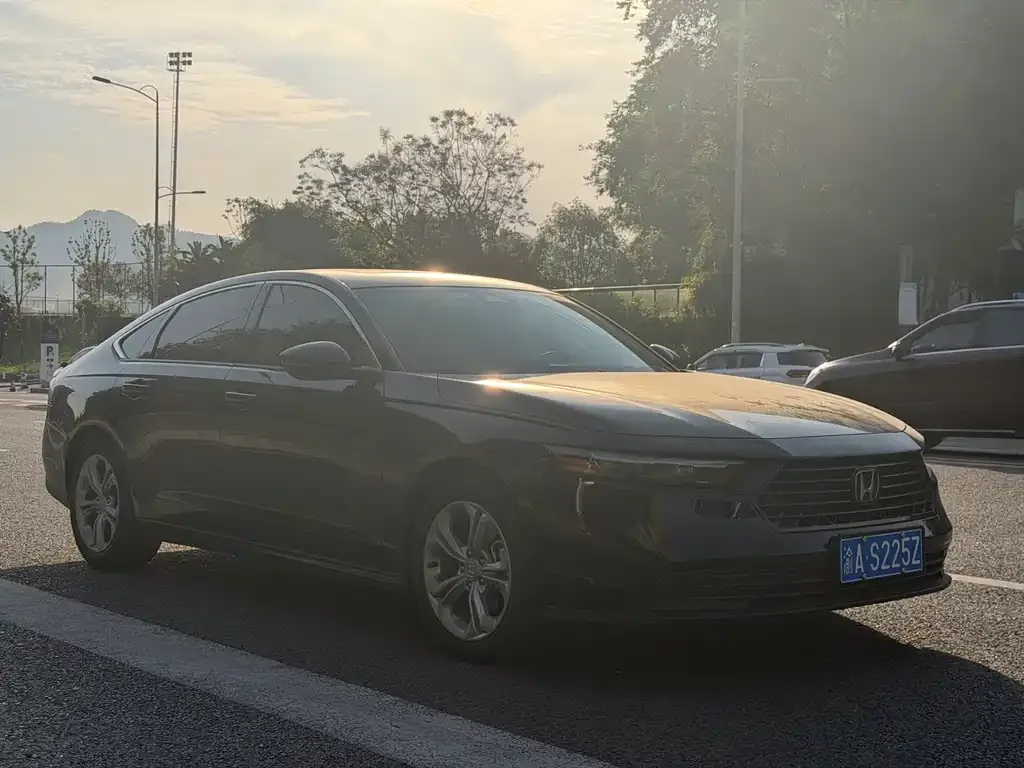 Honda Accord — фото 2