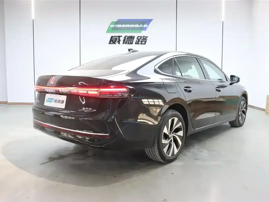 Volkswagen Passat — фото 3