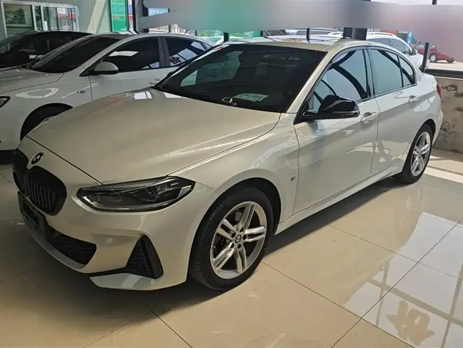 BMW 1 Series — фото 1