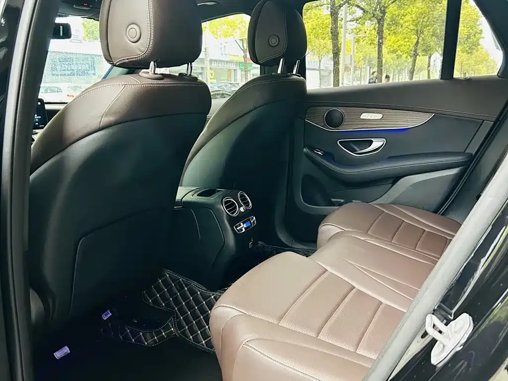 Mercedes-Benz GLC 2023 из CN, фото 2