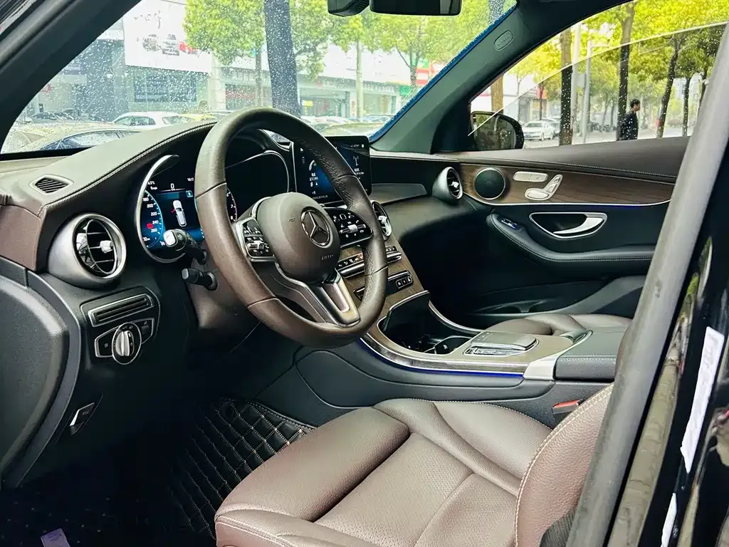 Mercedes-Benz GLC 2023 из CN, фото 3