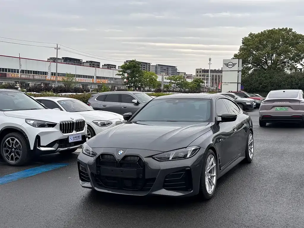 BMW 4 Series — фото 1