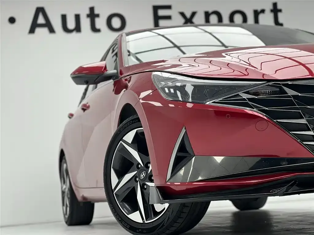 Hyundai Elantra — фото 9