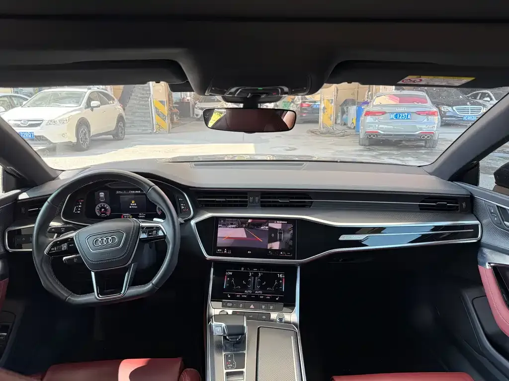Audi A7L 2024 из CN, фото 2