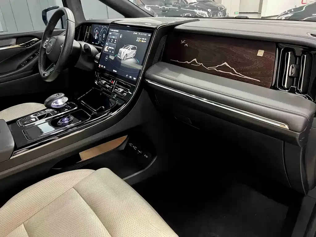 GAC Motor Trumpchi M8 — фото 6
