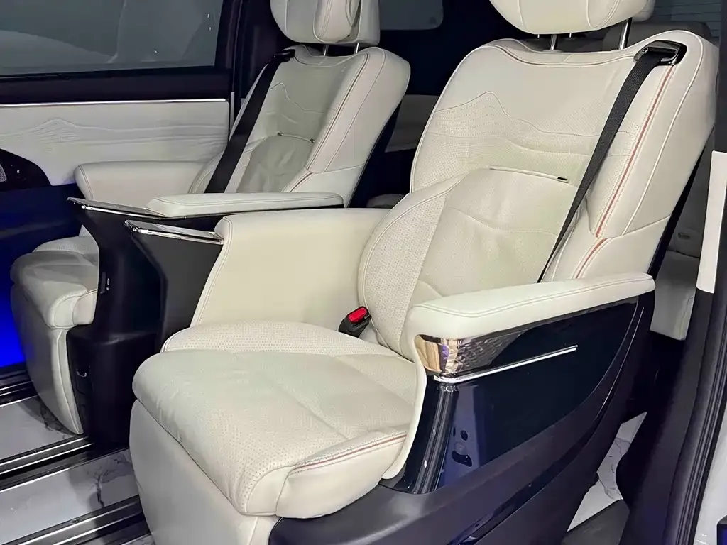 GAC Motor Trumpchi M8 — фото 4