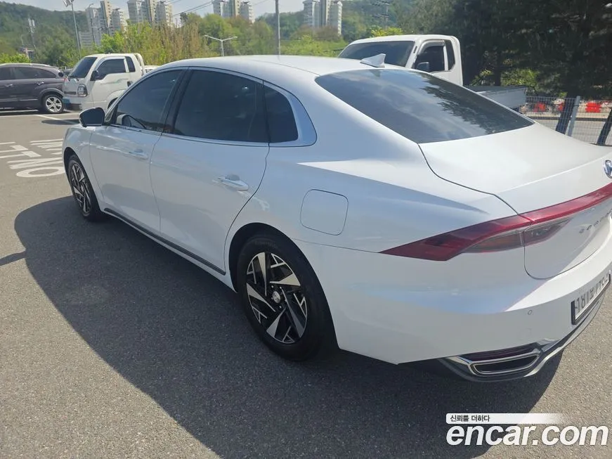 Hyundai Grandeur 2022 из KR, фото 9