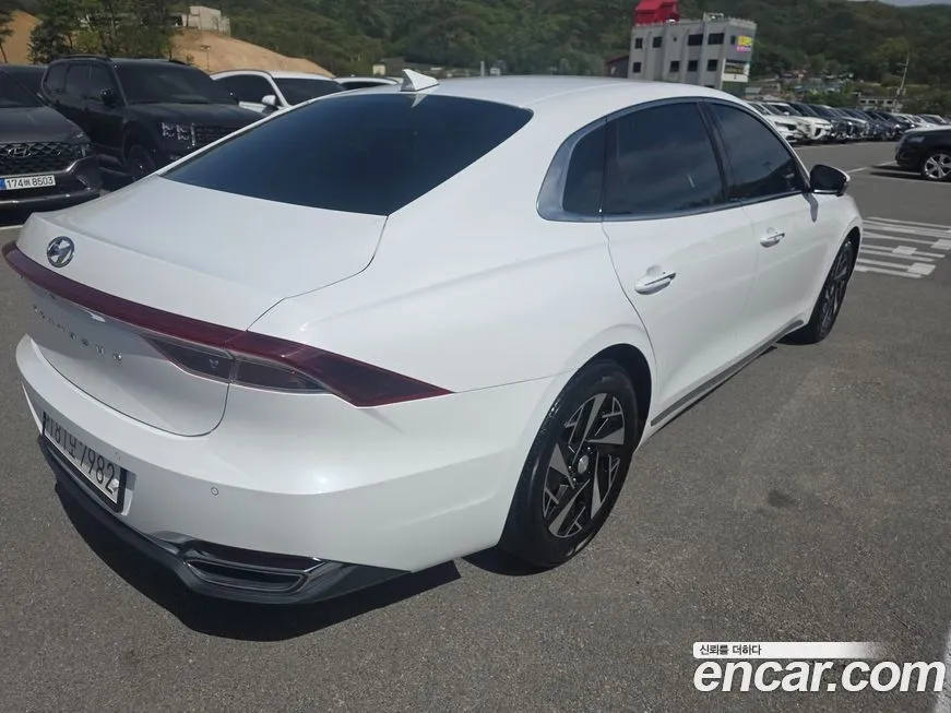 Hyundai Grandeur 2022 из KR, фото 6