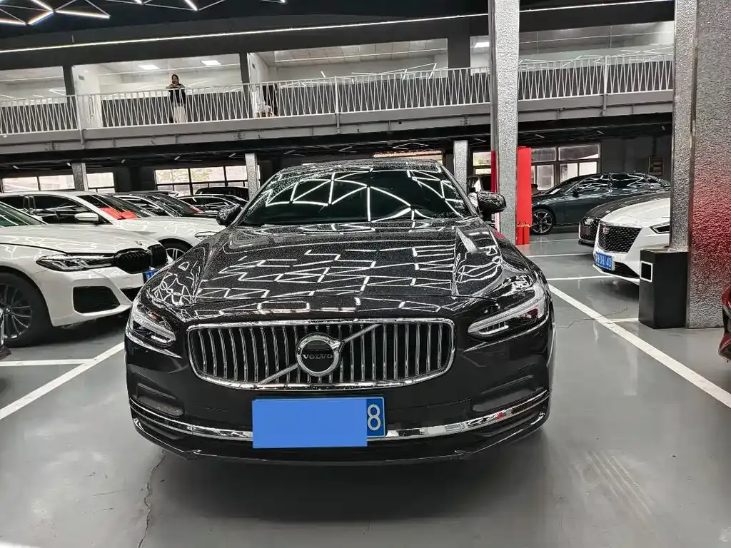 Volvo S90 — фото 8