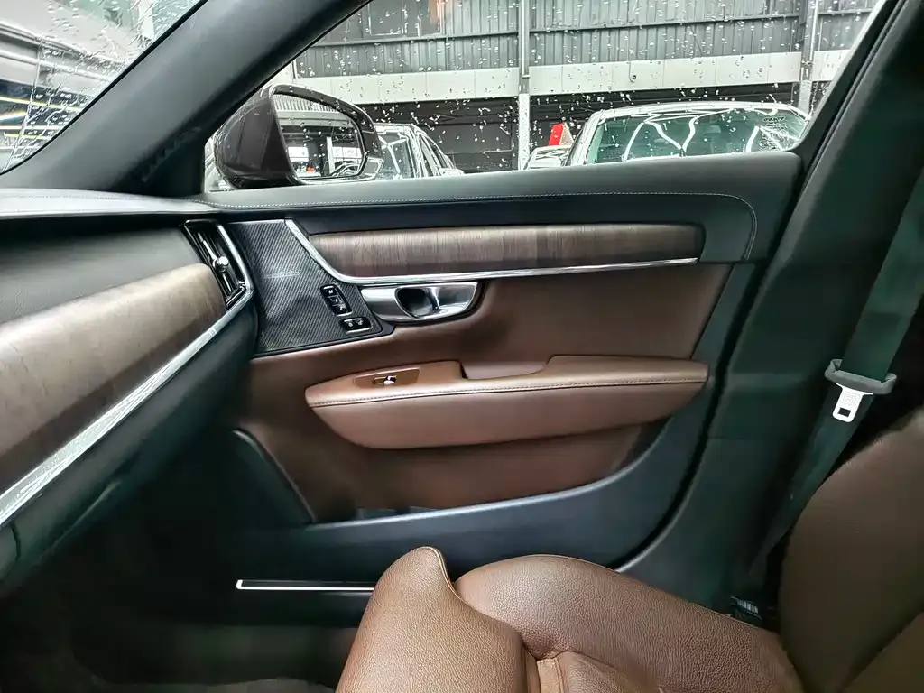 Volvo S90 — фото 2