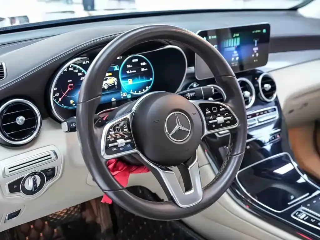 Mercedes-Benz GLC Coupe — фото 9