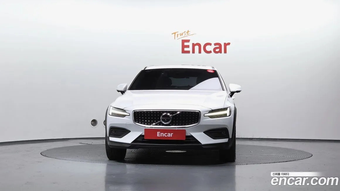 Volvo V60 2021 из KR, фото 2