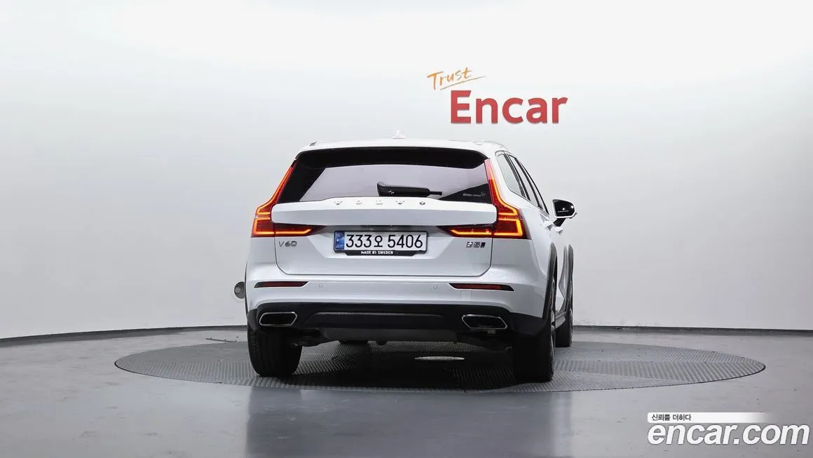 Volvo V60 2021 из KR, фото 3