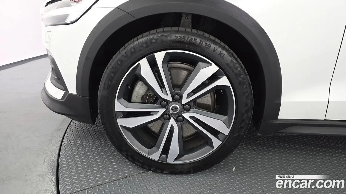 Volvo V60 2021 из KR, фото 8